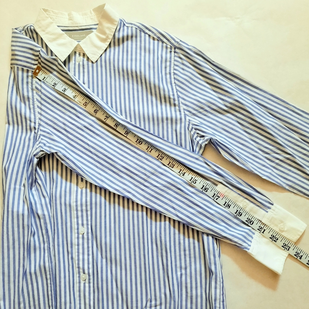 NWOT Everlane Must-Have Shirt in Silky Cotton, Blue White Stripe - Size 6 - Picture 12 of 16